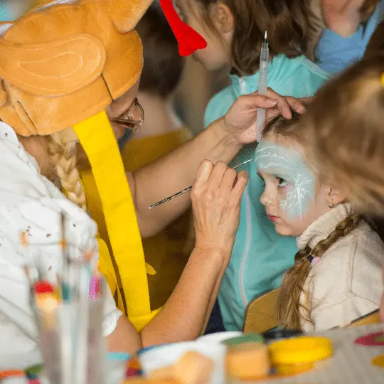 Veľkonočné maľovanie na tvár